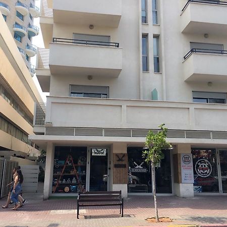 Tlv Suites By The Sea - 2 Rooms Tel Aviv Eksteriør bilde
